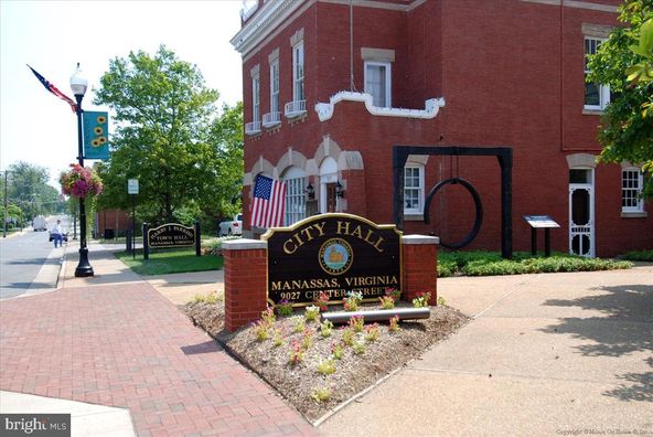 9251 Lee Ave, Manassas, VA 20110